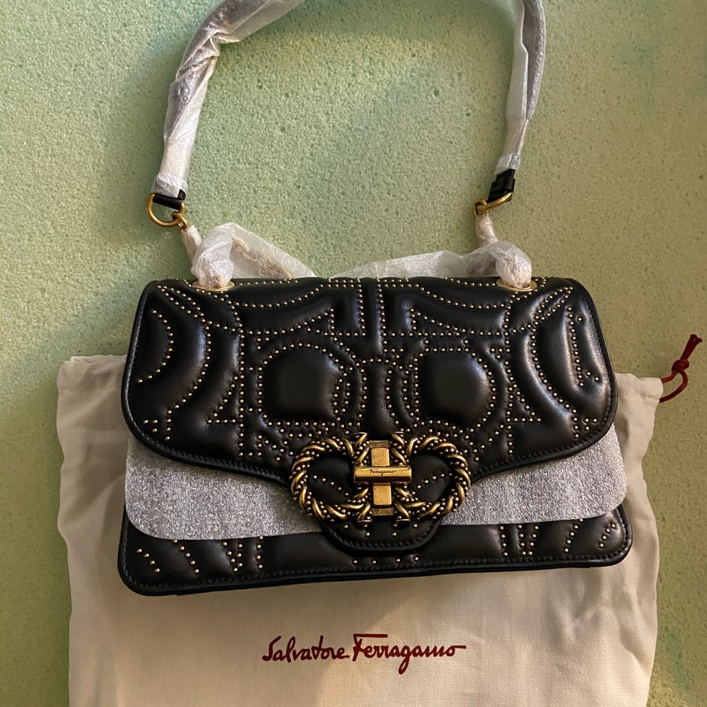 Salvatore Ferragamo QUILTED GANCINI BAG